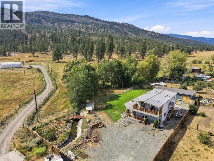 Property Photo:  471 Woodward Avenue  BC V0K 1Y0 