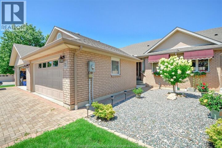 Property Photo:  81 Crosswinds  ON N9Y 4B1 