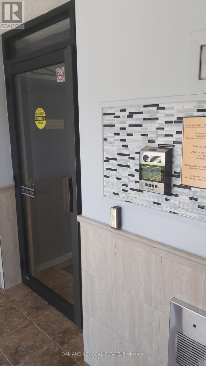 Property Photo:  75 Huxley Street 703  ON N6J 4W7 