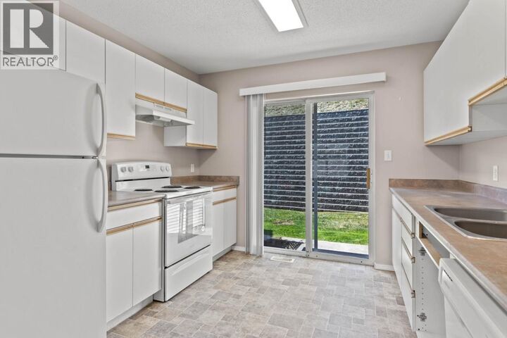 Property Photo: 1920 Hugh Allan Drive 19 BC V1S 1Y5