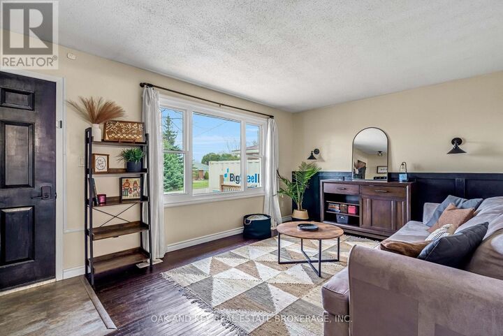 Property Photo: 26 Sinclair Avenue ON N5R 3A8