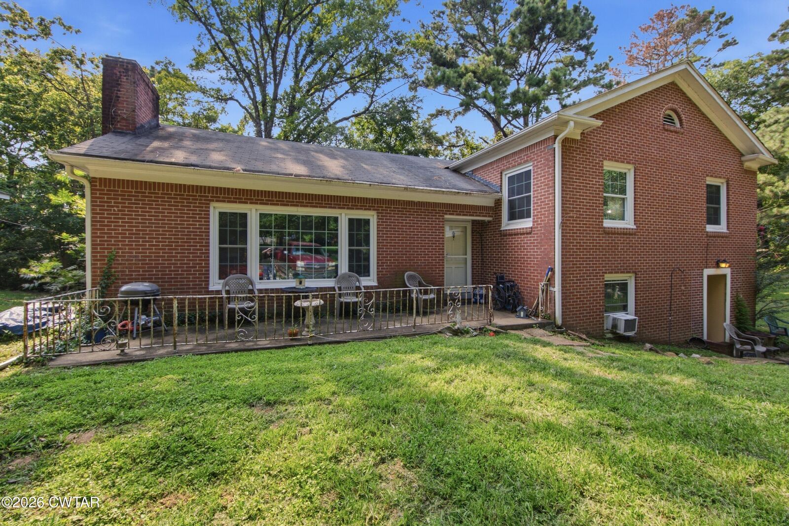 Property Photo: 219 Woodland Drive TN 38343