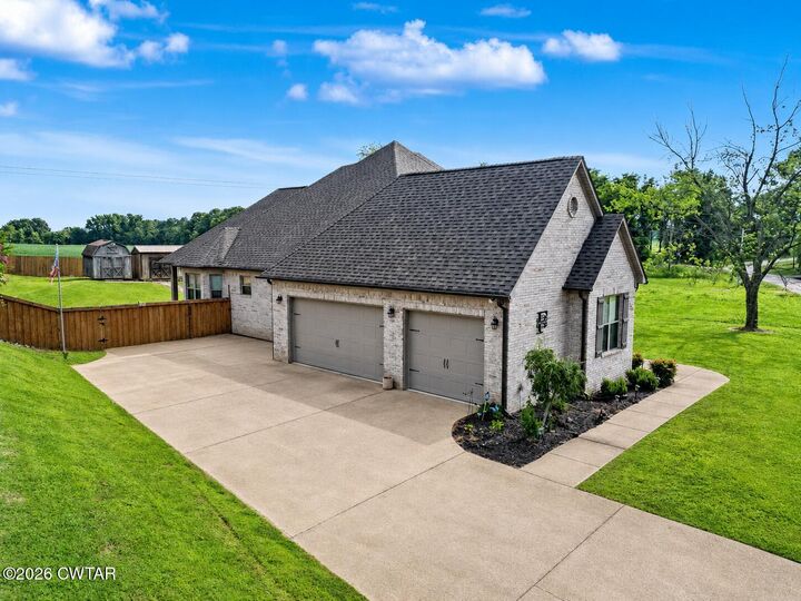 Property Photo: 374 Chestnut Street TN 38034