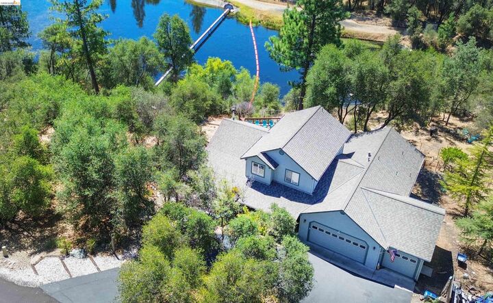 Property Photo: 14545 Lake Vista Dr CA 95370