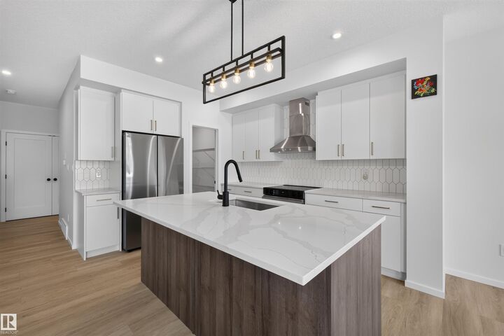 7722 174A Avenue NW — photo 1