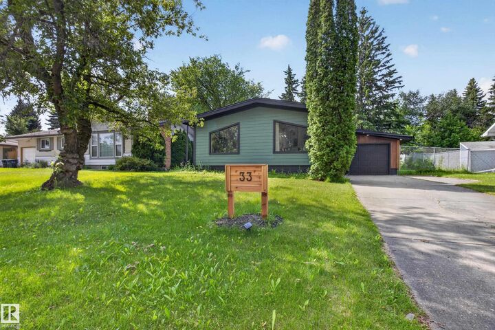 Property Photo: 33 Hazel Street AB T8H 1H7