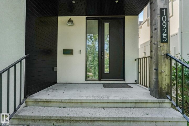 Property Photo: 10925 University Avenue NW AB T6G 1Y1