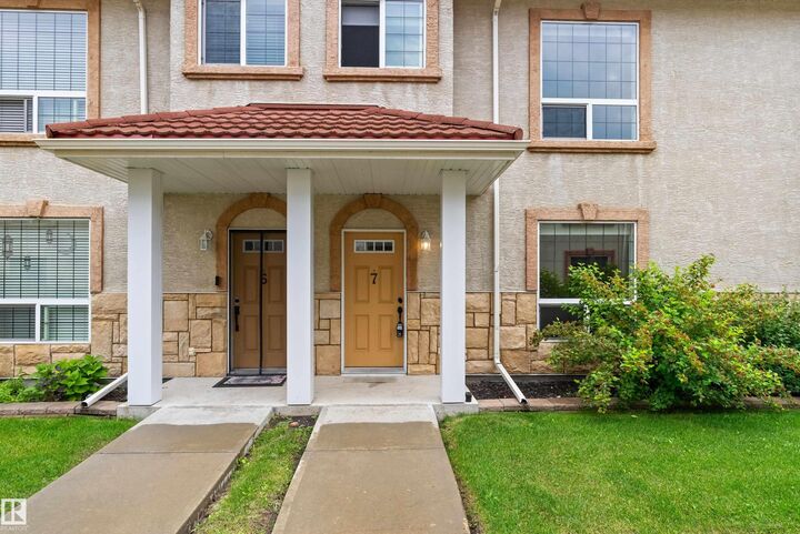 Property Photo: 13825 155 Avenue NW 7 AB T6V 0B8