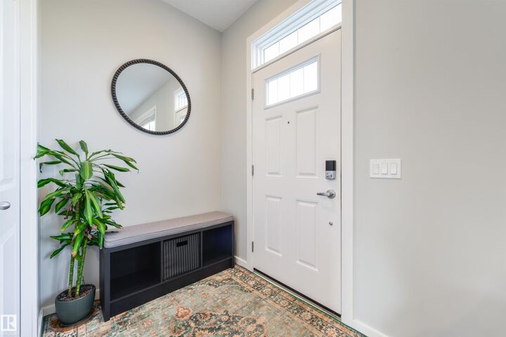 Property Photo:  2617 Maple Way NW  AB T6T 2K1 