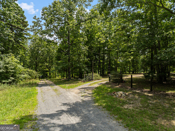 Property Photo:  286 Killarney Way  GA 30145 