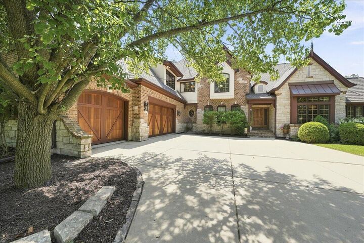 Property Photo:  1009 Foy Court  IN 46307 