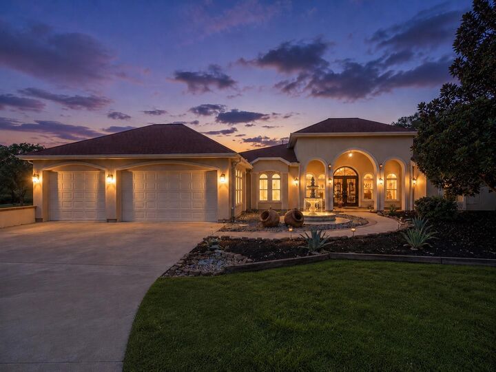 Property Photo:  3124 Willow Oak Lane  TX 77474 