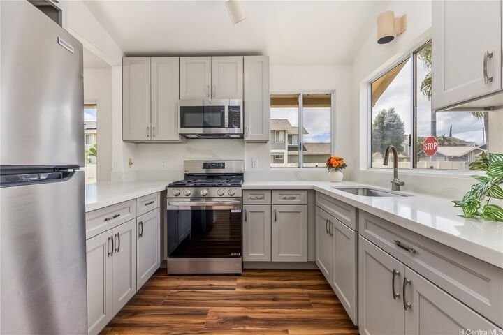 Property Photo: 91-112 Piliokahe Way HI 96706