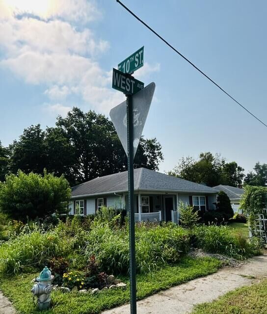 Property Photo: 914 West Avenue MO 65251