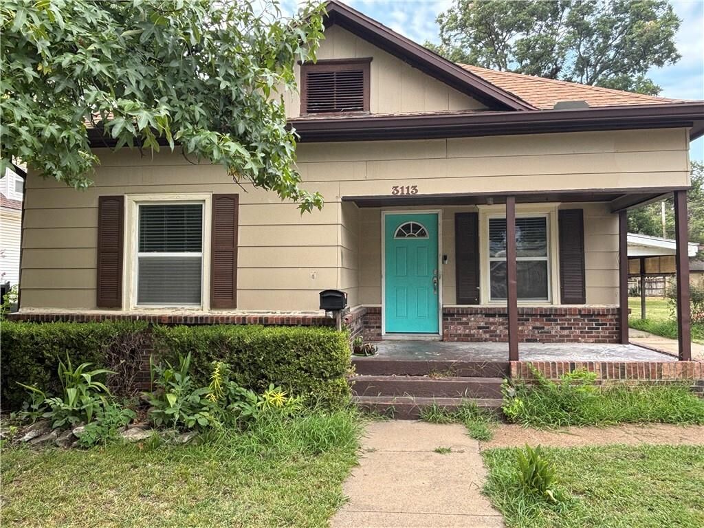 Property Photo:  3113 Washington Street  KS 67357 