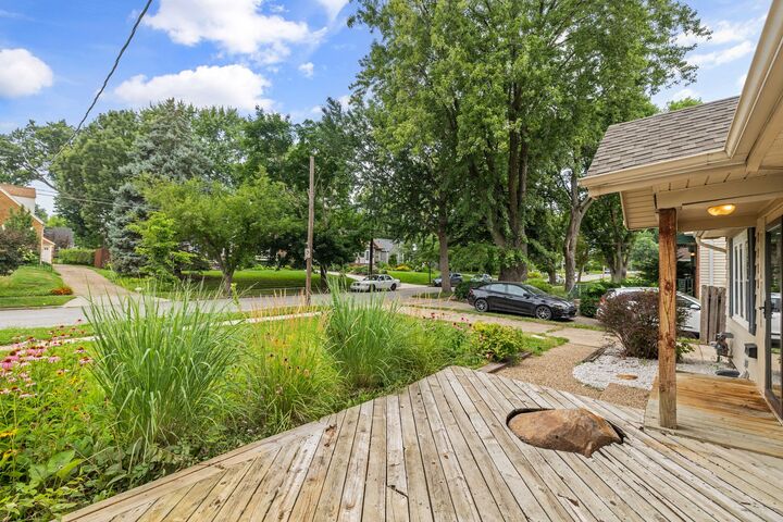 Property Photo: 2019 40th Place IA 50310