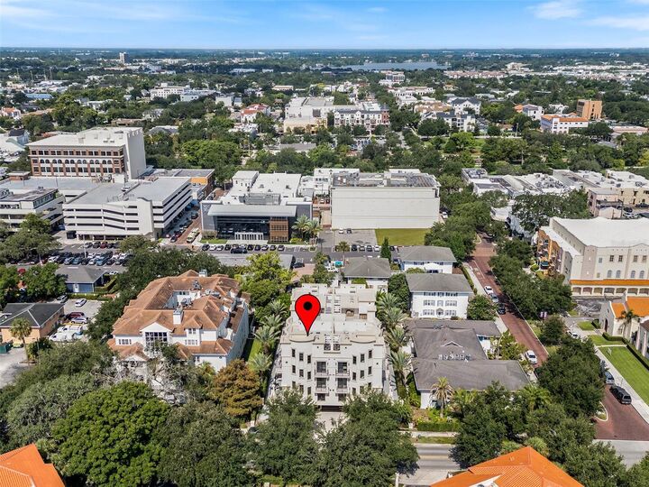 Property Photo:  125 S Interlachen Avenue 1  FL 32789 