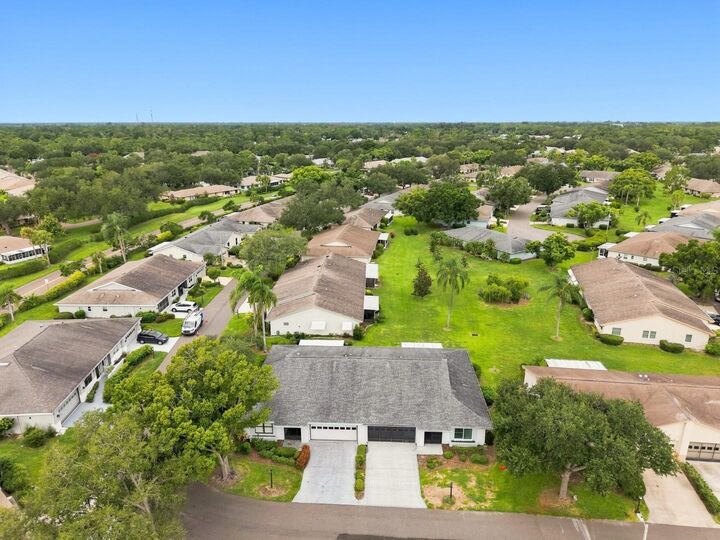 Property Photo: 1425 Leland Drive FL 33573