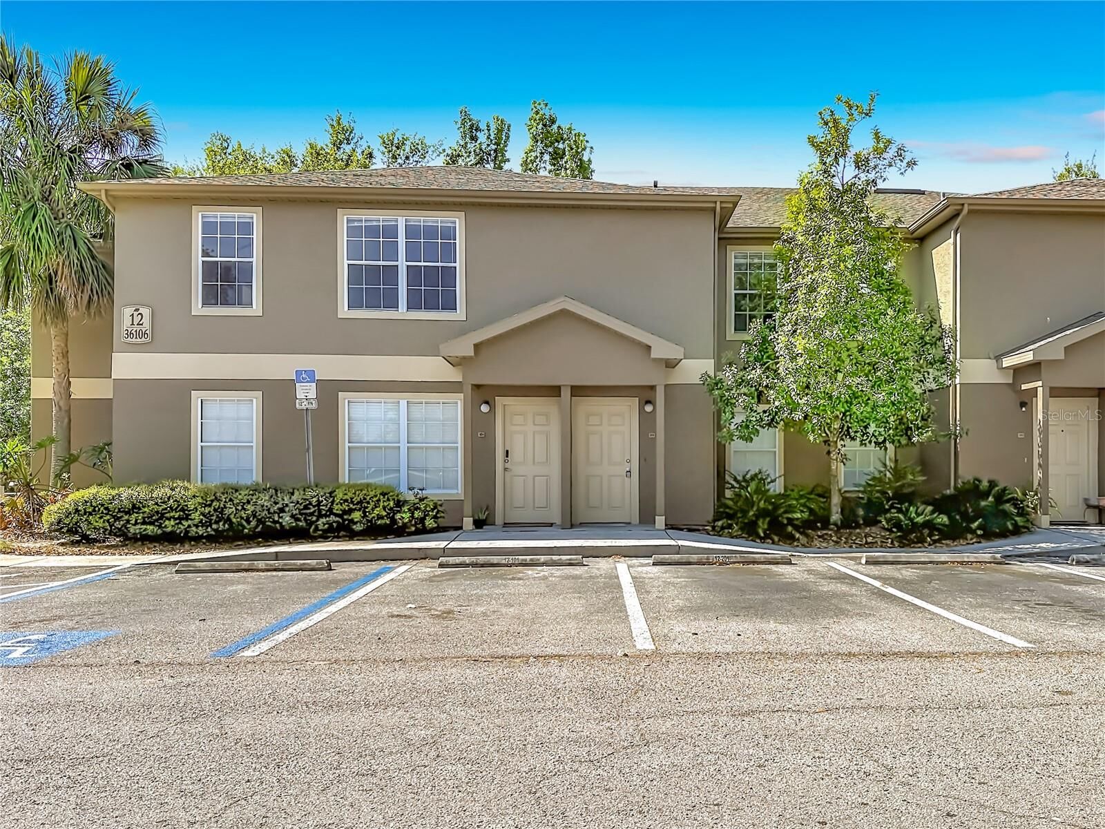 Property Photo:  36106 Lake Chase Boulevard Unit 201  FL 33541 