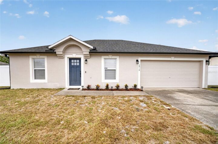 Property Photo:  2918 Chalmer Street  FL 32738 