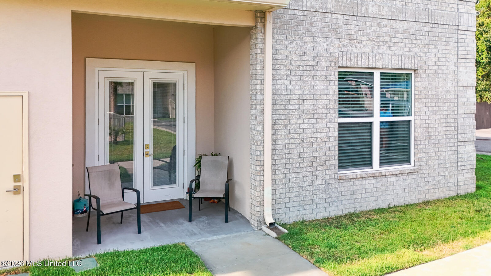 Property Photo:  225 Winter Garden Drive  MS 39560 