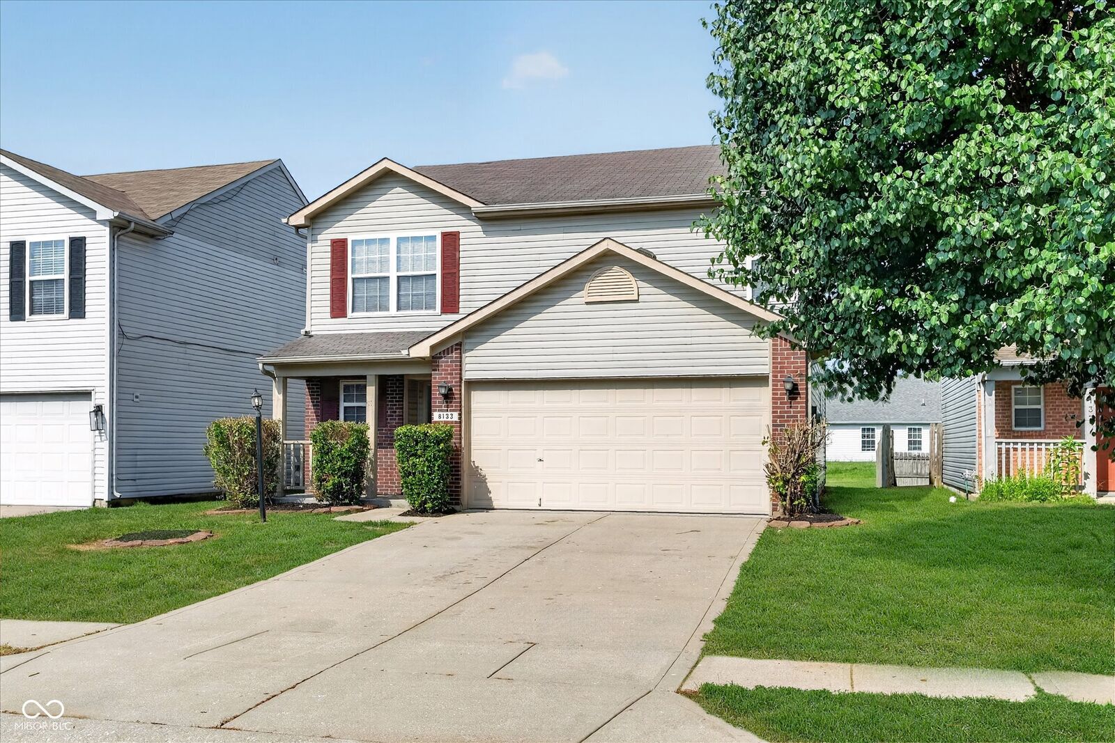 Property Photo: 8133 Maple Stream Lane IN 46217