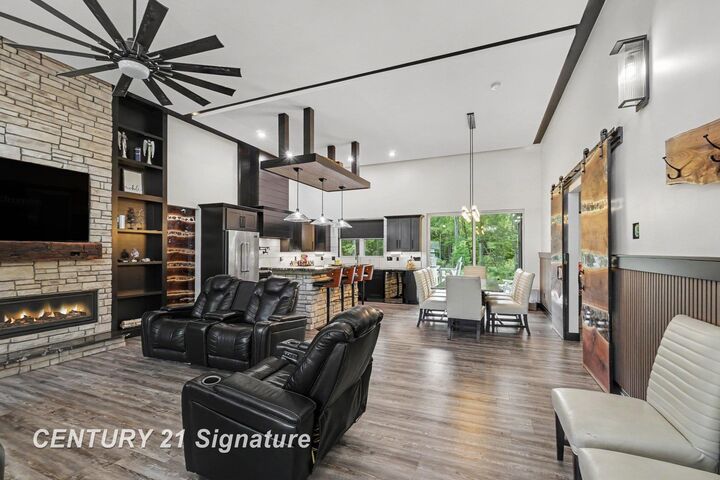 Property Photo:  3568 E Douglas Drive  MI 48642 