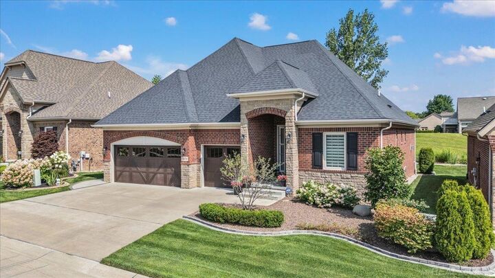 Property Photo: 7079 Middlecoff Drive 96 MI 48094