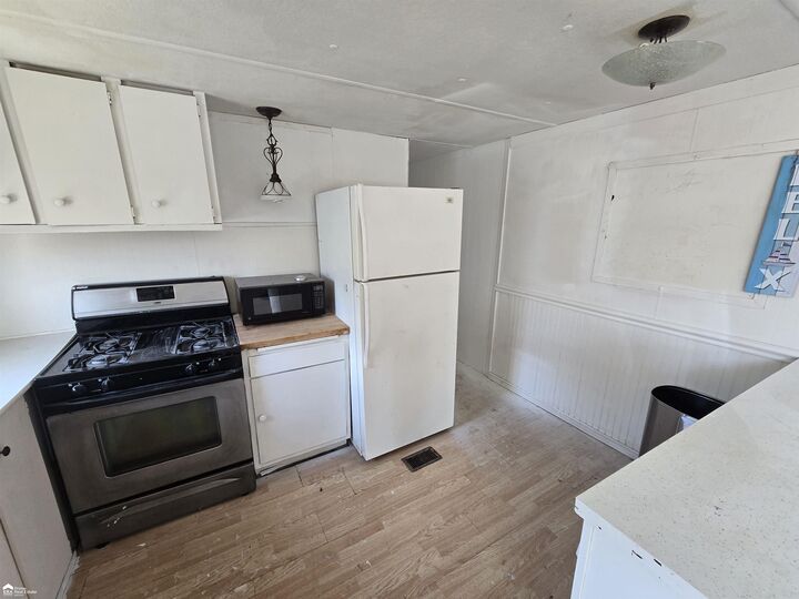 Property Photo:  213 E Oak Street  MI 48655 