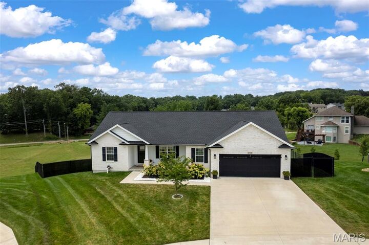 Property Photo: 859 Lochinvar Lane MO 63701