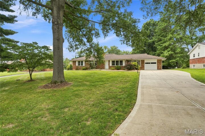 Property Photo:  21 Elannchester Drive  MO 63011 