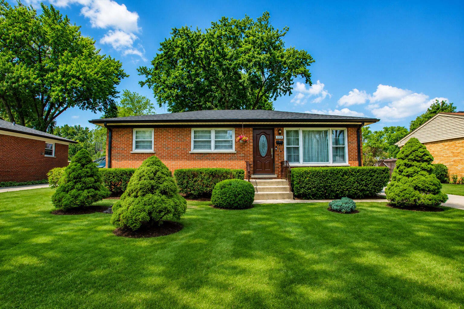 Property Photo: 1114 S Birch Drive IL 60056