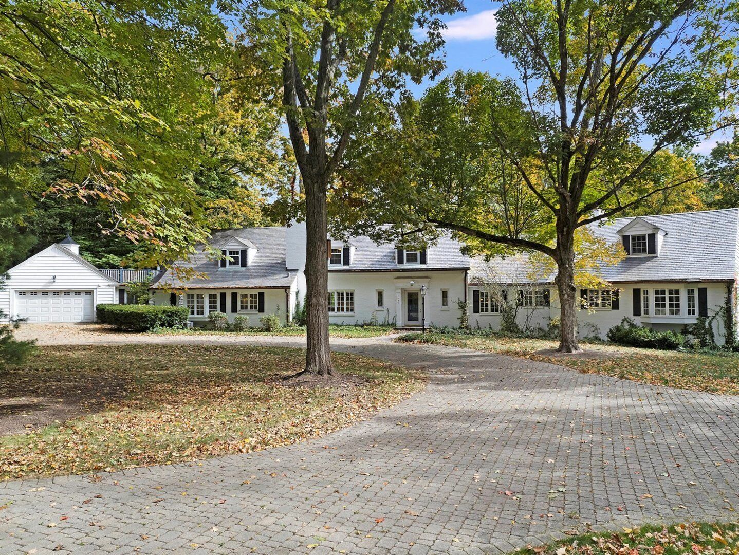 Property Photo: 1850 N Mulford Road IL 61107