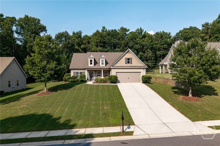 Property Photo: 430 Kimberly Circle GA 30646