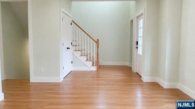 Property Photo:  21 Hampton Terrace  NJ 07018 
