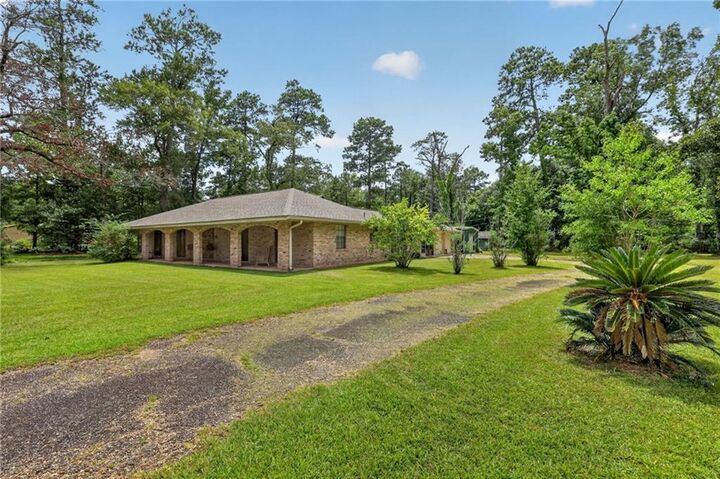 Property Photo:  41325 Crown Drive Extension Drive  LA 70454 