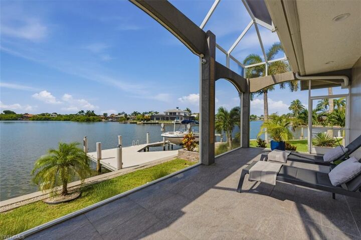 Property Photo:  124 Stillwater Ct  FL 34145 