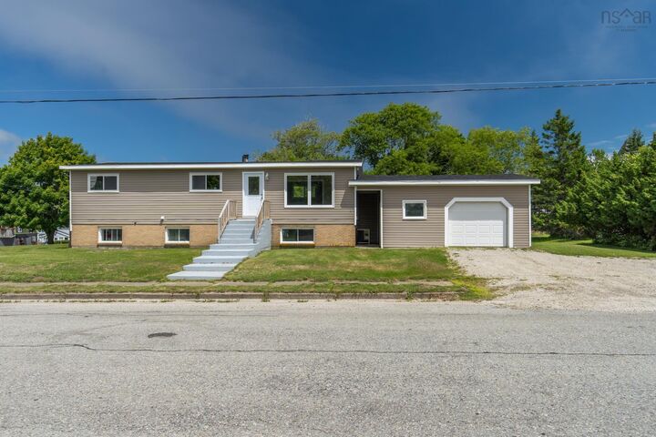 Property Photo: 2 Huntington Street NS B5A 2R9