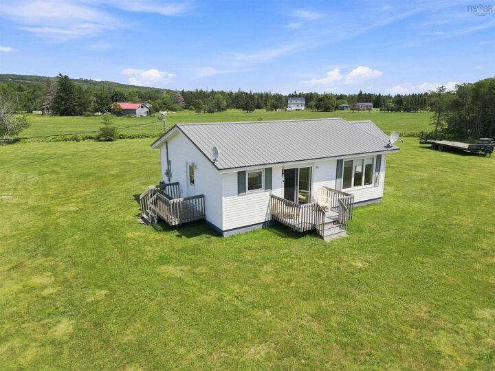 Property Photo: 74 Brickhills Lane NS B0M 1B0