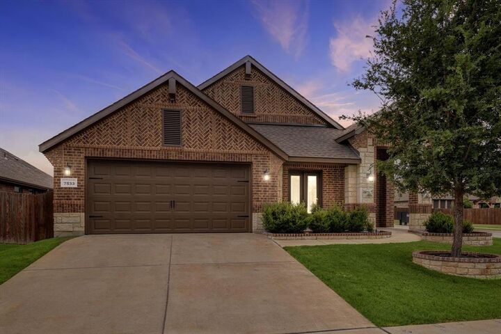 Property Photo:  7533 Rothbury Drive  TX 76179 