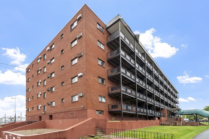 Property Photo:  585 Revere Beach Parkway 312  MA 02151 