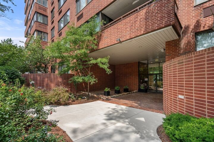 Property Photo: 77 Adams St 1206 MA 02169