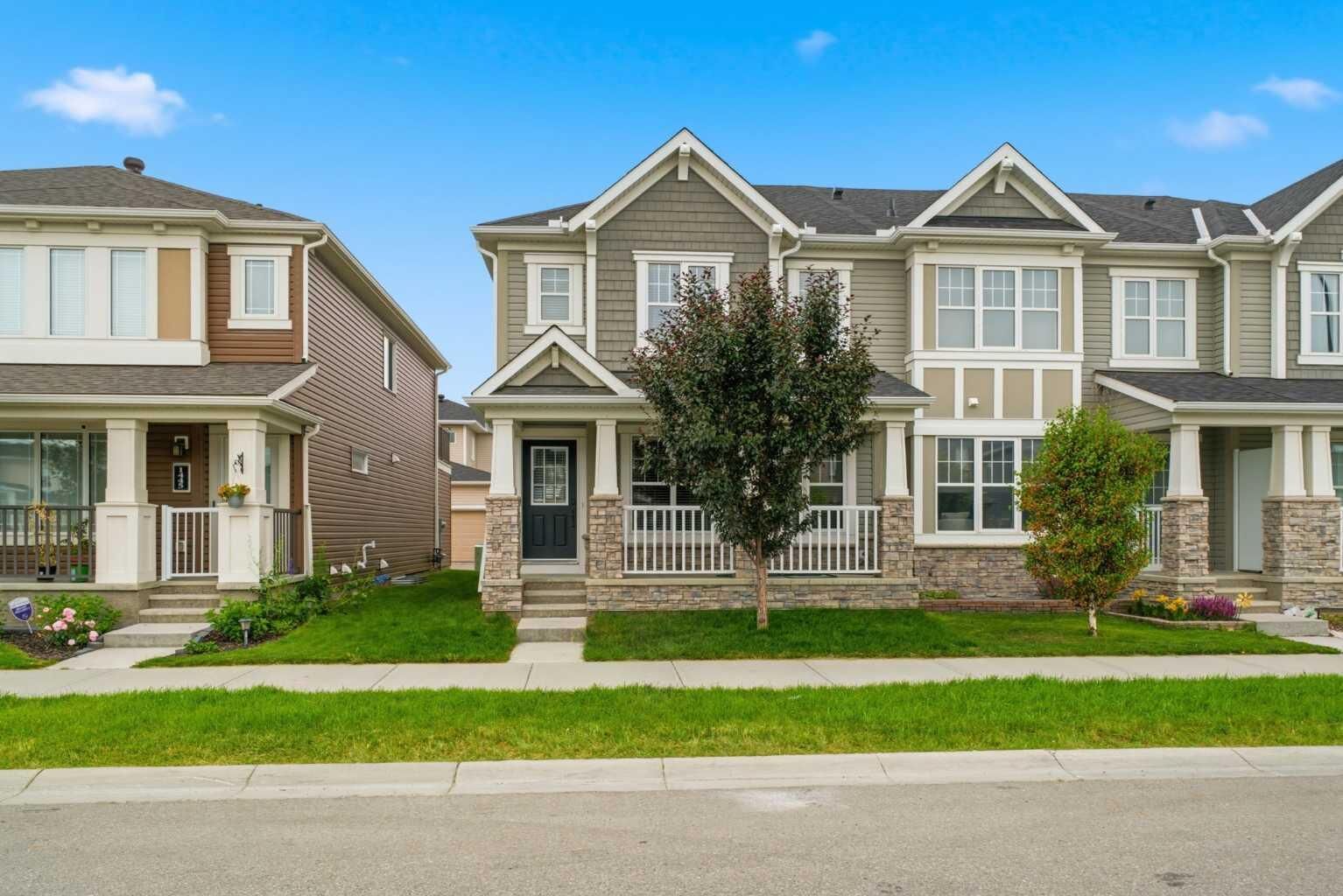 Property Photo:  1449 Carrington Boulevard NW  AB T3P 0Y7 