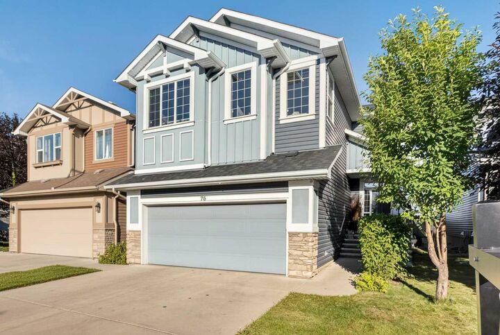 76 Auburn Glen Heights SE — photo 1