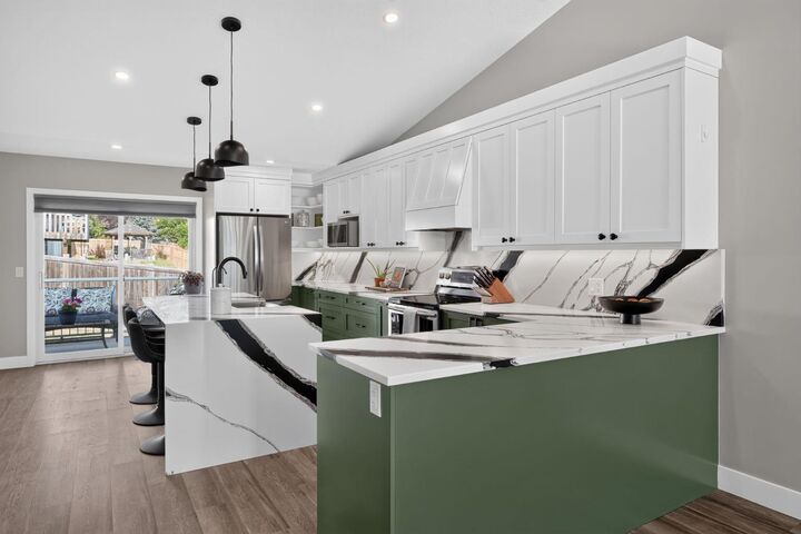 Property Photo: 107 Edgevalley Close NW AB T3A 5E9