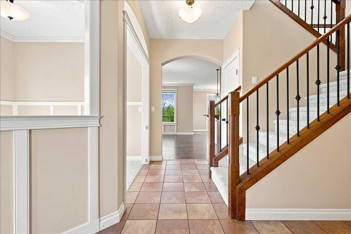 Property Photo:  9335 Lakeshore Court  AB T8X 1S4 