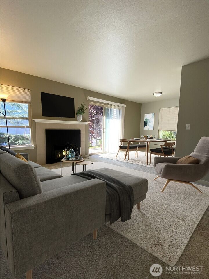 Property Photo:  9805  Avondale Rd  NE M-240  WA 98052 