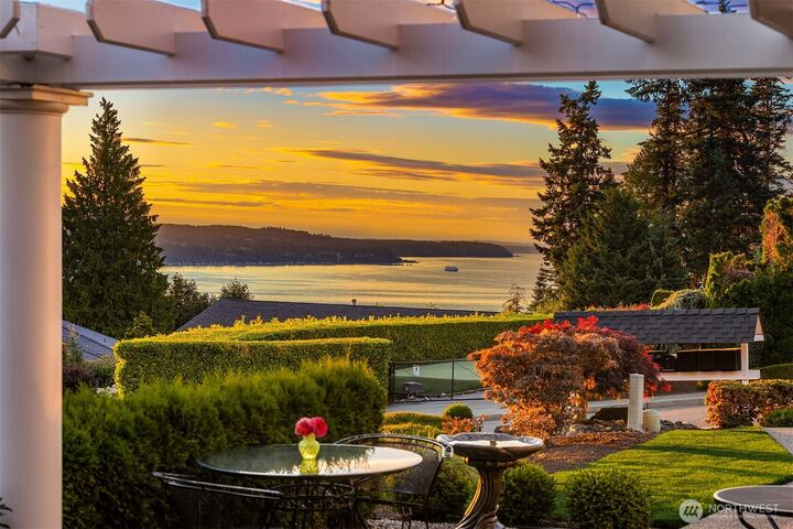 Property Photo: 8421 Naketa Lane WA 98275
