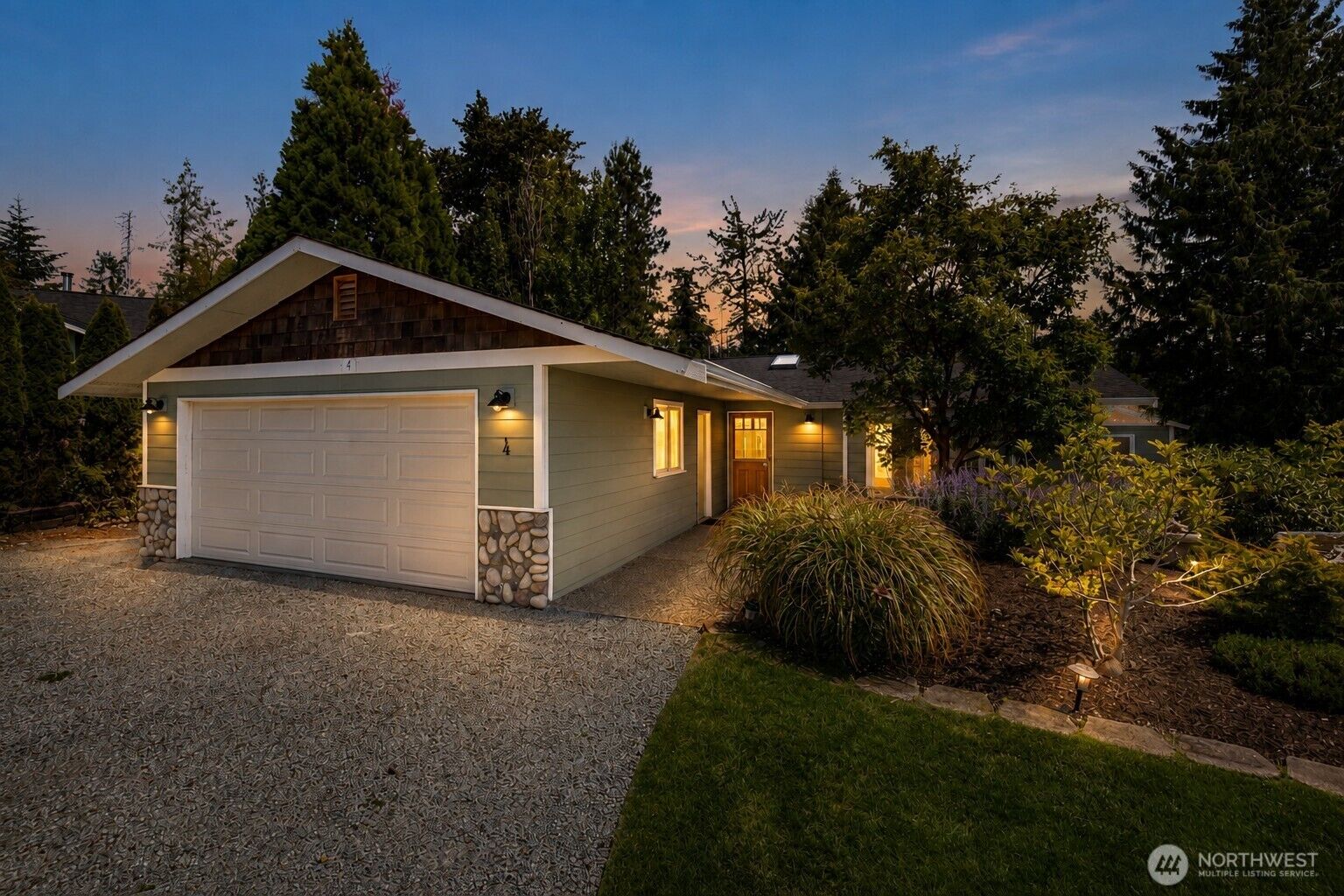 Property Photo:  4  Quinault Way  WA 98257 