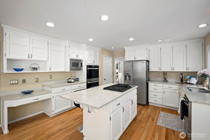 Property Photo: 7700 234th Place NE WA 98053